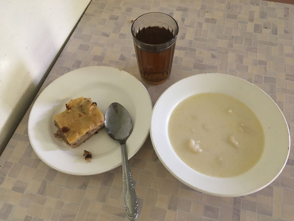 Обед в одной из тагильских школ