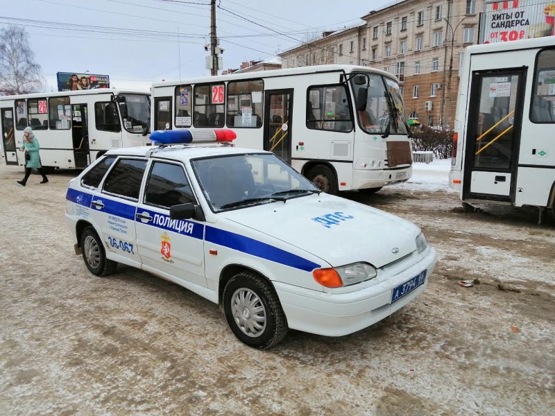 13 нарушений за 40 минут: ГИБДД Нижнего Тагила проверила городские автобусы
