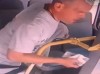 В Нижнем Тагиле пассажир украл выручку у водителя автобуса (видео)