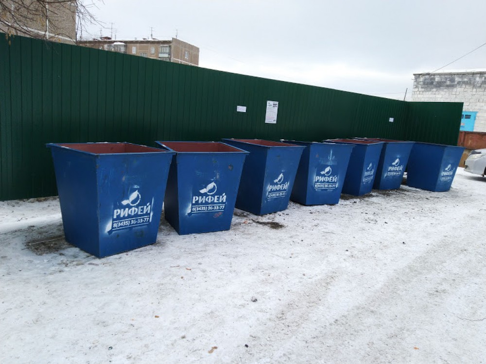 Тагильчане украли мусорные контейнеры и сдали их в пункт приема металла