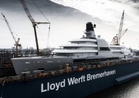 Посмотрите на новую яхту Абрамовича, стоимостью в 2 годовых бюджета Нижнего Тагила