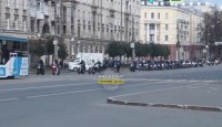 Сотни байкеров проехали по улицам Нижнего Тагила, нарушая ПДД: видео