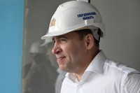Свердловский губернатор сообщил о тотальном дефиците рабочих