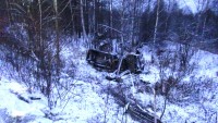 На Серовском тракте два автомобиля вылетели с трассы (фото)