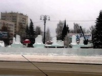Жители Нижнего Тагила шокированы ледовым городком, стилизованным под кладбище (фото)