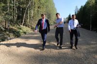 Куйвашев проинспектировал дорогу до Серебрянки, на которую жаловались Путину (фото)