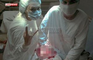 В Нижнем Тагиле разыскивают медсестру, сделавшую селфи в операционной