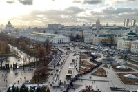Москвичи выстраивались в огромные очереди чтобы посмотреть картины из провинции. До этого выставку посетил Путин (фото)