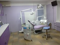 В клинику Нижнего Тагила на работу приняли стоматолога с поддельным дипломом (фото)
