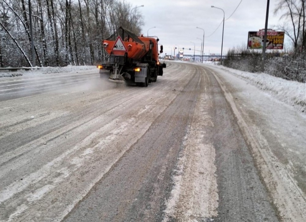 Дорожники прокомментировали перекрытие выезда из Нижнего Тагила из-за снега