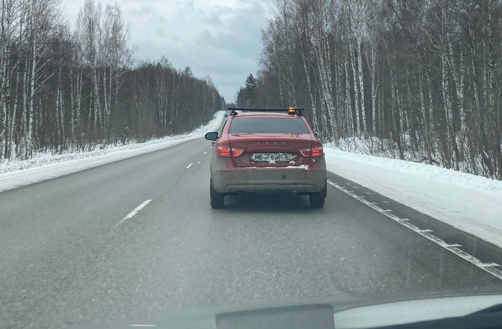 Водители проследили маршрут передвижной камеры на Серовском тракте
