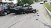 Водитель кроссовера, который «перевернул» ВАЗ-2114, отказался признать вину