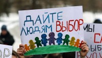 Свердловские власти забили последний гвоздь в гроб местной демократии: ужесточен ценз к кандидатам в мэры