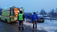 На Серовском тракте автоледи вылетела на «встречку». Два человека погибли (фото)
