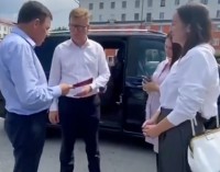 Евгений Куйвашев вручает мэрам «взрывпакеты»
