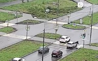 В Нижнем Тагиле городские камеры запечатлели три аварии с участием пешеходов (видео)