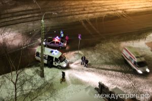 Полиция перекрыла улицу Островского