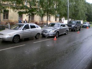 На Пархоменко столкнулись три автомобиля (фото)