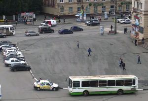 На 21-летнего парня напали грабители прямо в центре города (видео)