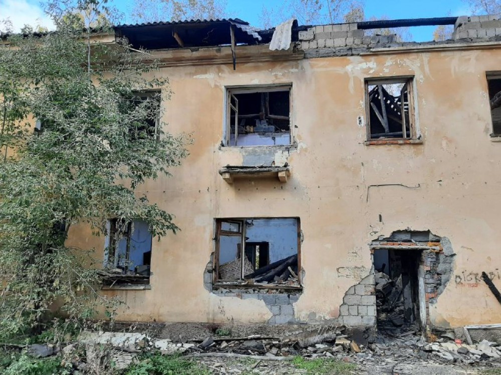 Мать с 5 детьми зарегистрирована в руинах. Тагильские власти отказываются дать нормальное жилье