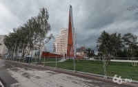 В Екатеринбурге появилась стела «Город трудовой доблести». Сравните её с тагильской