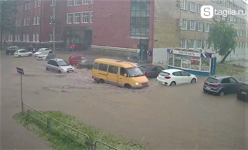 В интернете появился ролик о том, как затопило Нижний Тагил