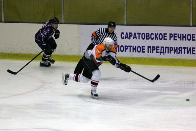 В выездном матче с командой из Саратова наши хоккеисты проиграли со счетом 2-1