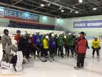 Детская хоккейная команда «Спутник» на грани расформирования: родителям приходится самим платить за возможность поехать на сборы