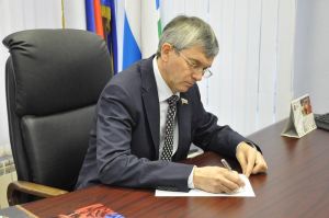 Депутат Петров получил «зеленый свет» на выборы в Госдуму от Носова? В Нижнем Тагиле официально открылась приемная депутата