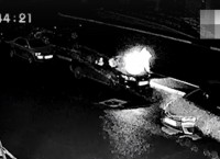 Появилось видео поджога Lexus с «блатными» номерами в Нижнем Тагиле