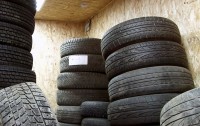 Тагильчан призывают сдавать старые покрышки на переработку, а не выкидывать на свалку