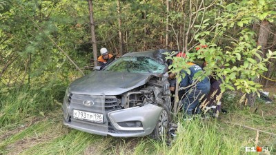 Погибли отец и сын: семья из Нижнего Тагила разбилась в лобовом ДТП под Екатеринбургом