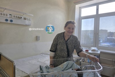 Уже бабушка, а теперь снова мама: свердловчанка родила 12-го ребёнка