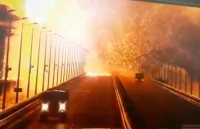 Опубликовано видео момента взрыва на Крымскому мосту