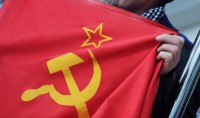 Тысячи людей отказались признать распад СССР. Они создали свое правительство и не платят налоги. Движение набирает популярность