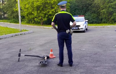 В парке Нижнего Тагила девочка упала с мощного электросамоката. Она в больнице