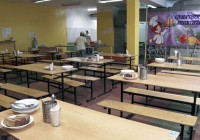 В тагильских школах внедряют безналичный расчёт за завтраки и обеды детей