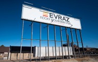 Великобритания разрешила работу предприятий Evraz в Северной Америке до 30 сентября