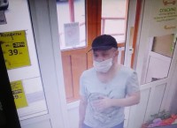 В пригороде Тагила разыскивают мужчину за кражу продуктов из «Монетки»