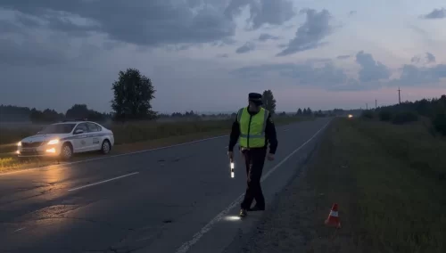 Подросток на квадроцикле попал в аварию на трассе под Тагилом