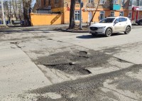 Резкие перепады погоды: мэр Нижнего Тагила объяснил ямы и волны на дорогах