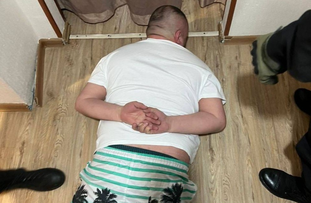 В Свердловской области обезвредили группу, которая занималась легализацией мигрантов