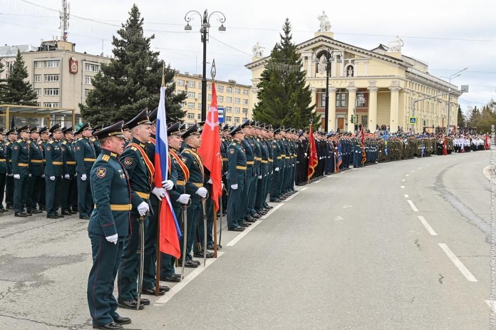 День Победы в Нижнем Тагиле: когда Парад и салют, какие дороги перекроют (программа)