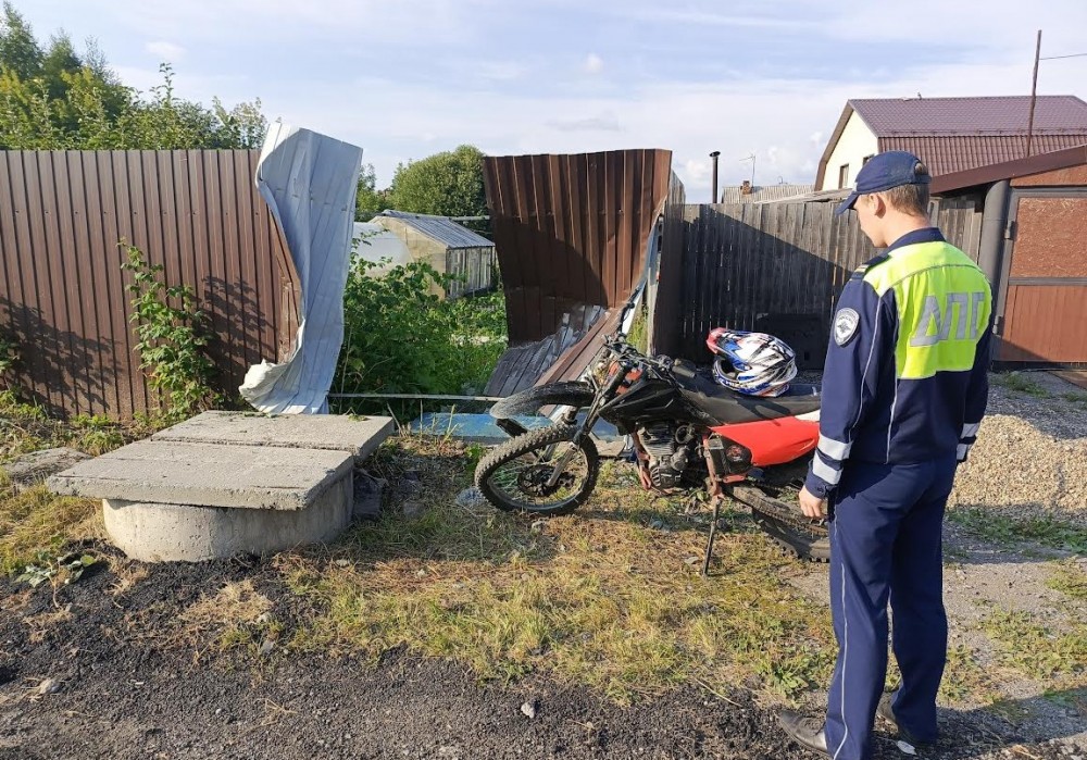 В Нижнем Тагиле разбился парень на питбайке