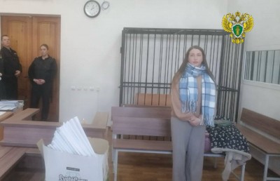 В Нижнем Тагиле экс-сотрудницу банка отправили в колонию за кражу денег. Как она обманывала клиентов