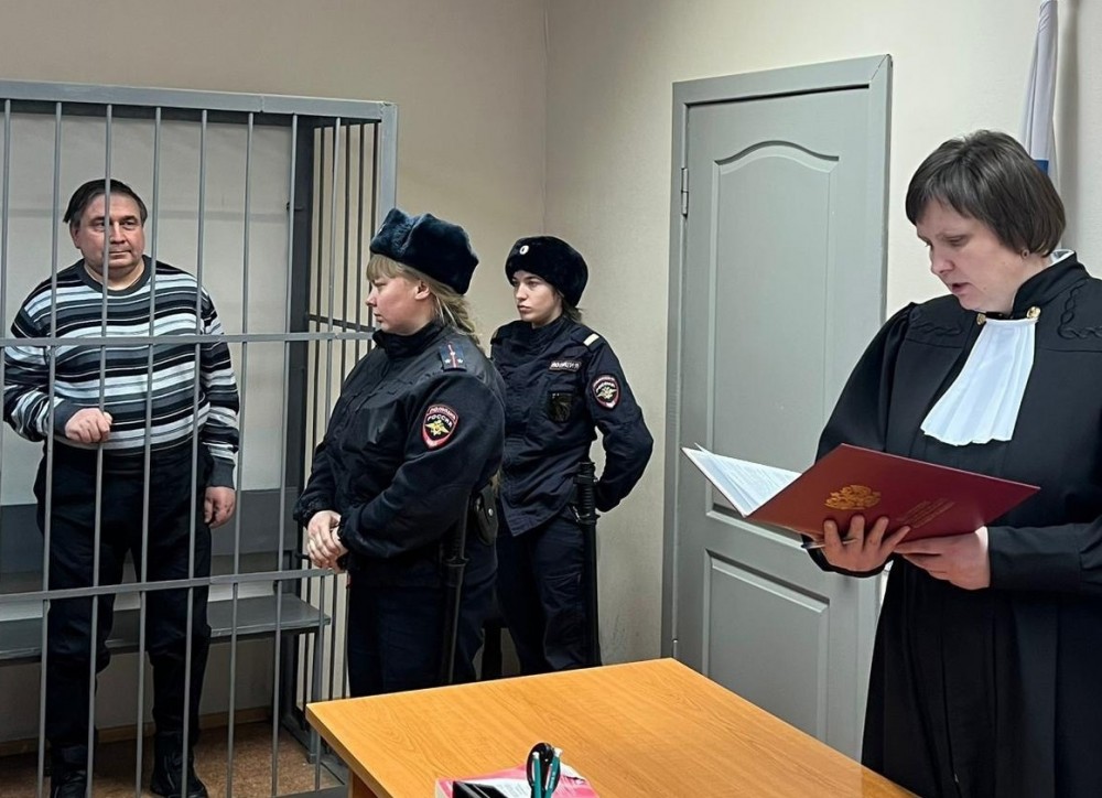 СМИ: бывший свердловский министр ЖКХ Смирнов намерен уйти на СВО