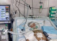 Мама мальчика с простреленной головой обратилась с последней надеждой к московским врачам из НИИ неотложной детской хирургии и травматологии