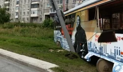 В Нижнем Тагиле трамвай влетел в столб