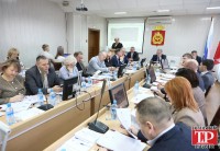 Компенсации расходов депутатов вырастут на треть с 2026 года