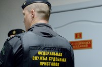 Из-за ареста счетов тагильчанин обматерил приставов и попал под статью